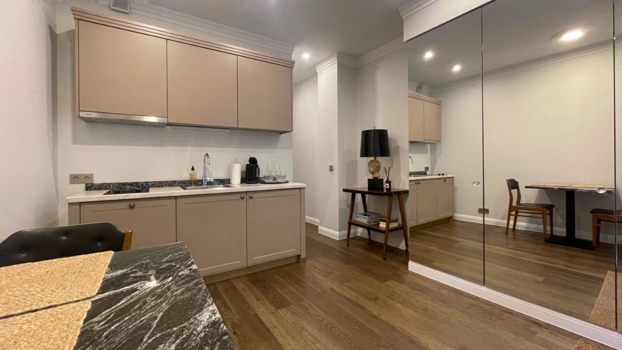 Absolu Apartment *